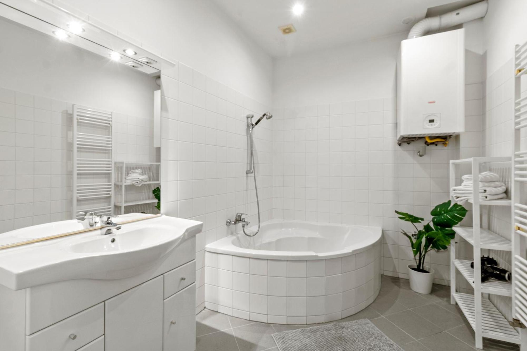 Chic 1Br Apartment - Directly Near Schoenbrunn Viena Exterior foto